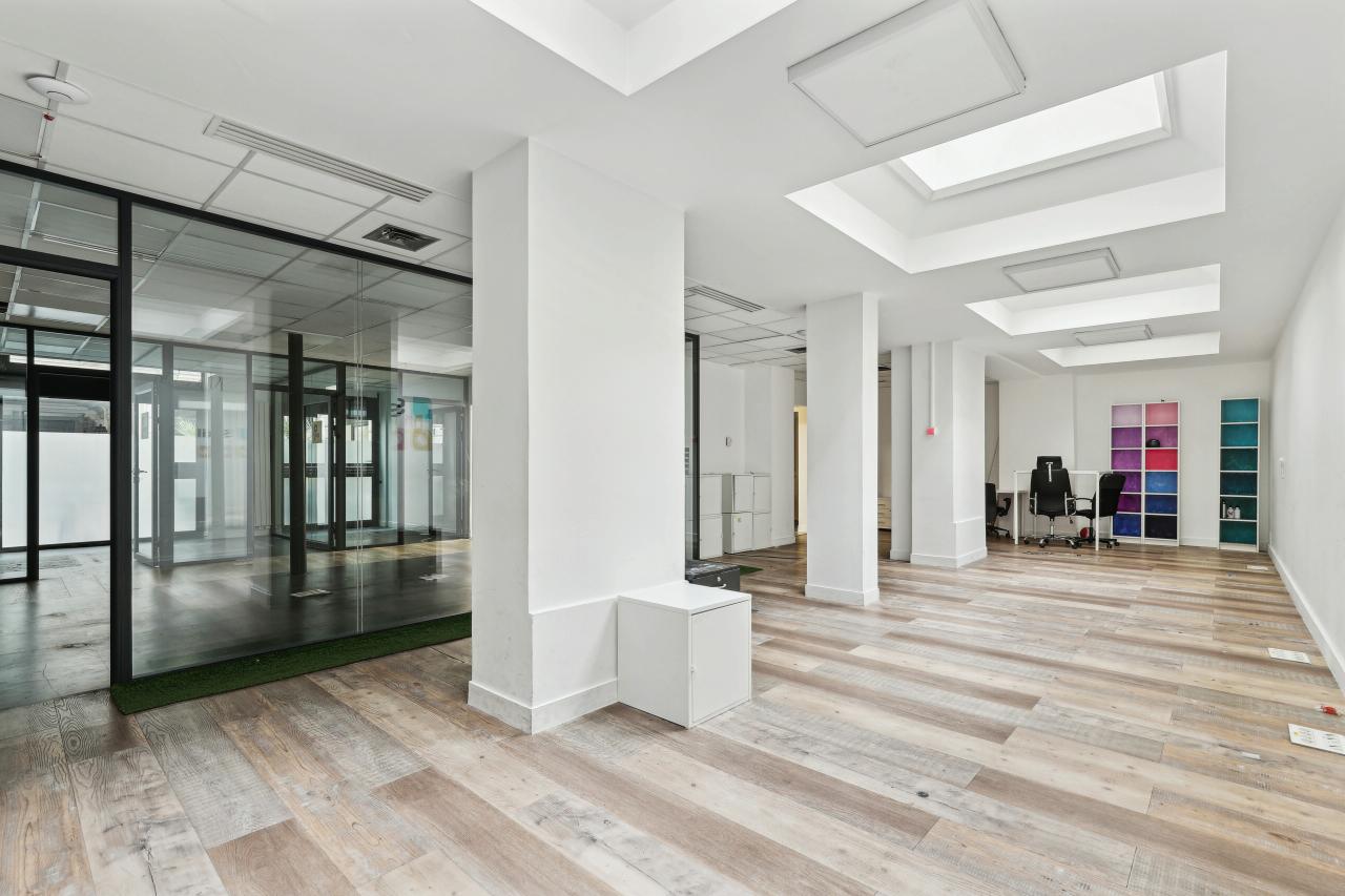 Bureau Paris 365m² Location bureau Paris OLBUR2422226 6